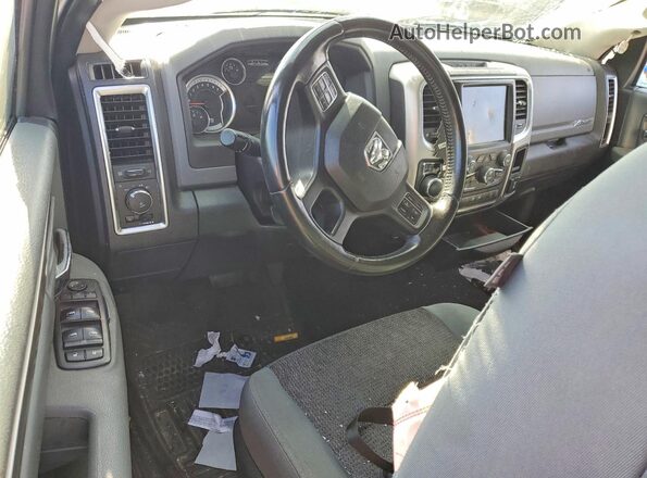 1C6RR6GT9HS676583 2017 RAM 1500 Silver Vista del salpicadero