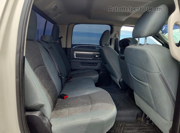 1C6RR6LT3GS210183 2016 RAM 1500 White Vista de los asientos traseros