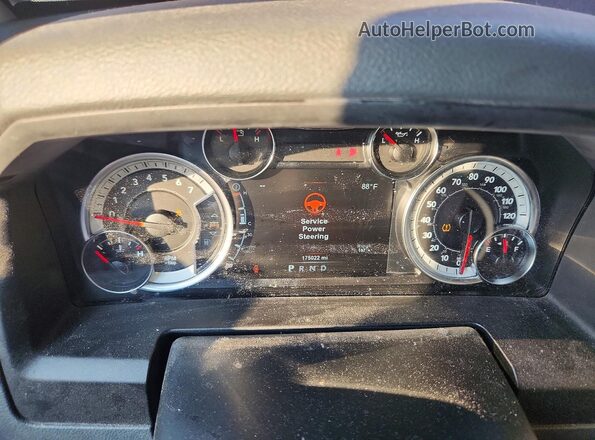 1C6RR6LT9KS539303 2019 RAM 1500 Burgundy Vista del cuadro de instrumentos