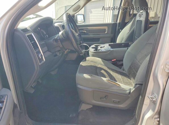 1C6RR6TT7HS790491 2017 RAM 1500 Silver Front interior view