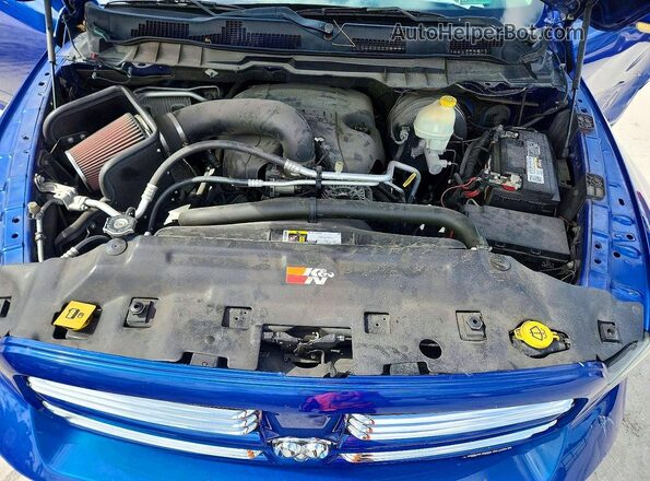 1C6RR6UTXGS284392 2016 RAM 1500 Blue Instrument cluster view