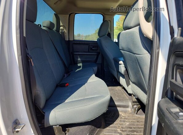 1C6RR7FG2HS759900 2017 RAM 1500 Белый Вид задних сидений