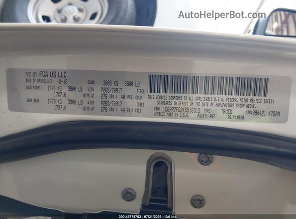 1C6RR7FG2KS516515 2019 RAM 1500 CLASSIC White Vista del compartimento del motor