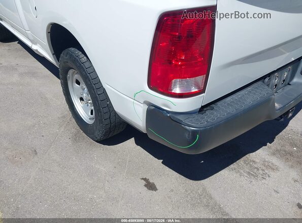 1C6RR7FG4KS645498 2019 RAM 1500 CLASSIC White ხელსაწყოთა პანელის ხედი