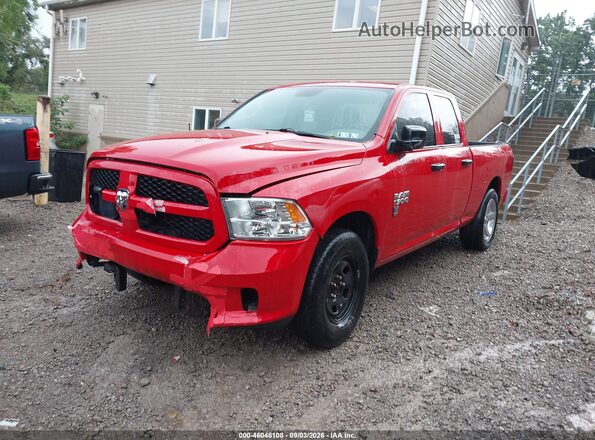 1C6RR7FG5JS264323 2018 RAM 1500 Red წინა მარცხენა ხედი სამი მეოთხედიდან