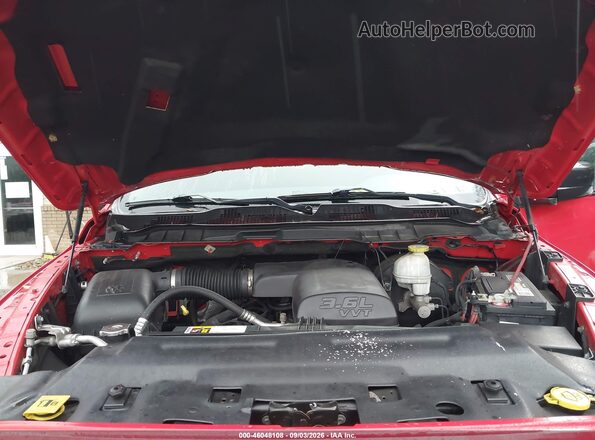 1C6RR7FG5JS264323 2018 RAM 1500 Red უკანა ხედი