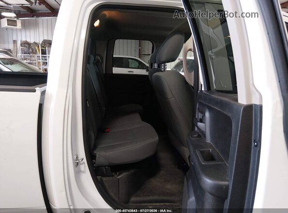 1C6RR7FG6KS632798 2019 RAM 1500 CLASSIC White Widok naklejki z numerem VIN