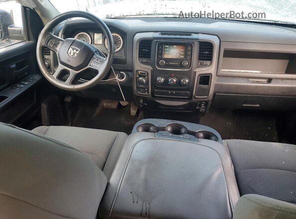 1C6RR7FT1JS215827 2018 RAM 1500 Charcoal Vista del salpicadero
