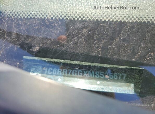 1C6RR7GGXMS526677 2021 RAM 1500 Charcoal ძრავის განყოფილების ხედი
