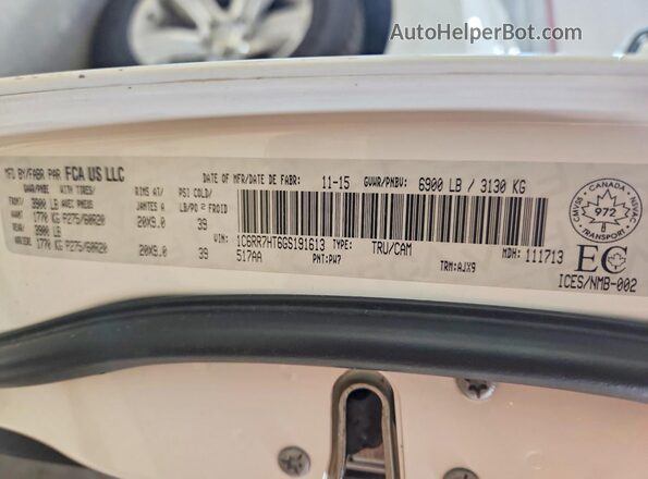 1C6RR7HT6GS191613 2016 RAM 1500 White Widok komory silnika