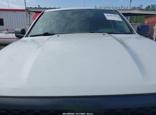 1C6RR7KG1HS551772 2017 RAM 1500 White Widok zestawu wskaźników
