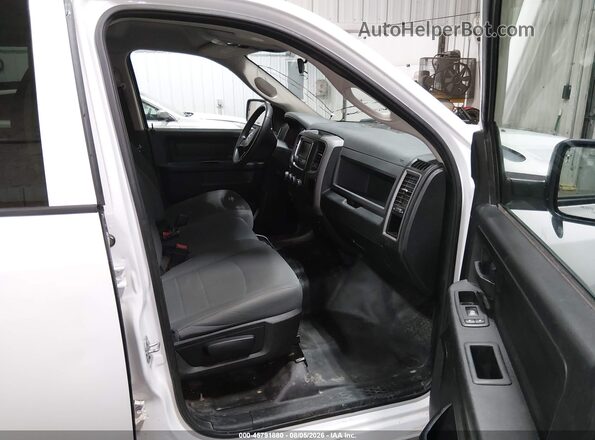 1C6RR7KG2JS294224 2018 RAM 1500 White Vista interior delantera