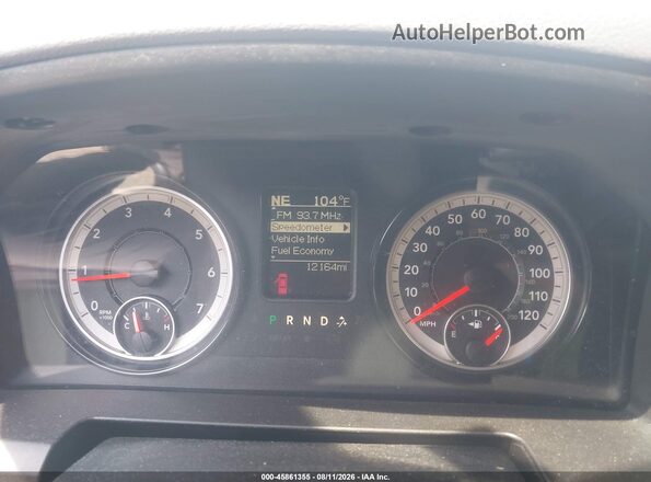 1C6RR7KG4JS297271 2018 RAM 1500 Black Вид задніх сидінь