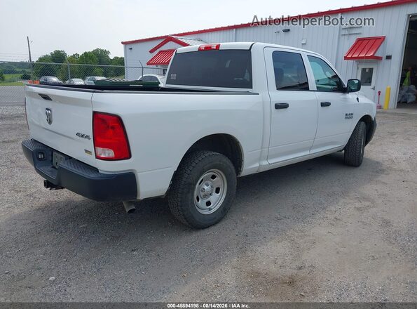 1C6RR7KG4JS300489 2018 RAM 1500 White Tył prawy
