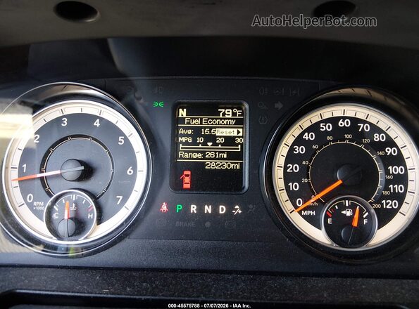 1C6RR7KG9GS341693 2016 RAM 1500 Blue Widok tylnych siedzeń