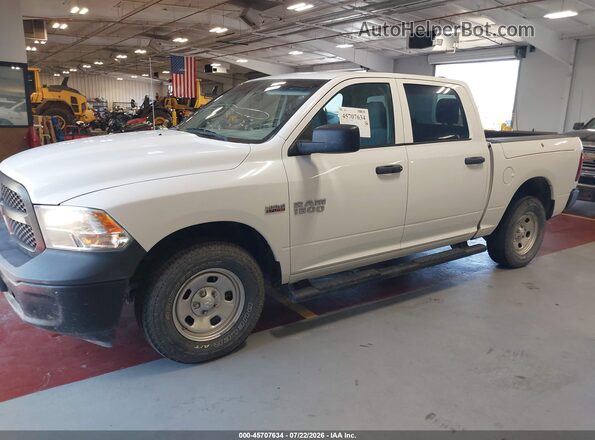 1C6RR7KT5JS319100 2018 RAM 1500 White Vista del cuadro de instrumentos