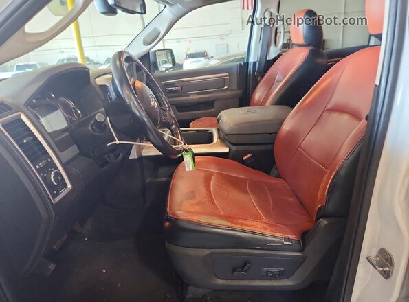 1C6RR7LG2HS849181 2017 RAM 1500 Белый Вид салона спереди
