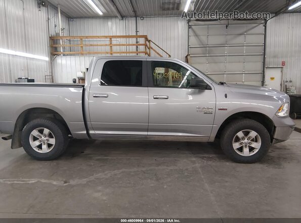 1C6RR7LT0KS611981 2019 RAM 1500 CLASSIC Gray სალონის 360-გრადუსიანი ხედი