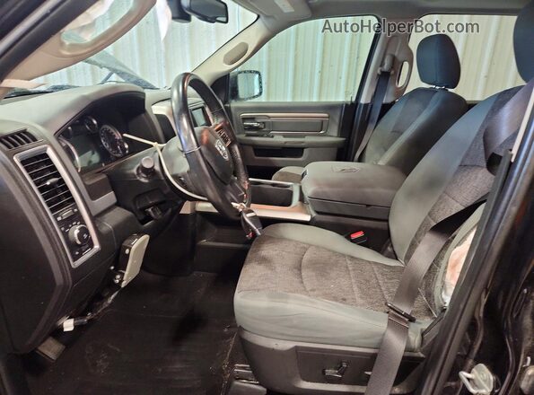 1C6RR7LT6JS179508 2018 RAM 1500 Black Widok wnętrza z przodu