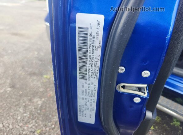 1C6RR7LT6JS322215 2018 RAM 1500 Blue Widok komory silnika