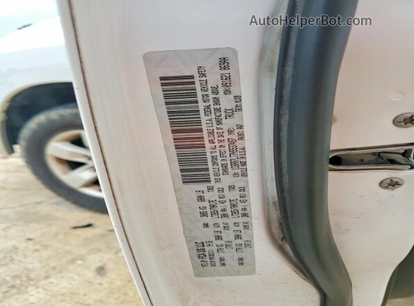 1C6RR7LT7HS537497 2017 RAM 1500 White Vista del compartimento del motor