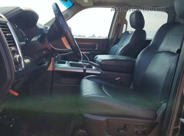 1C6RR7NM7GS140022 2016 RAM 1500 Black Front interior view