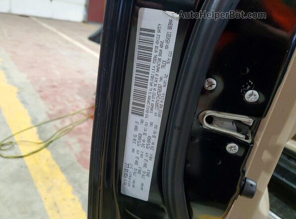 1C6RR7NT2HS768367 2017 RAM 1500 Black Vista del compartimento del motor