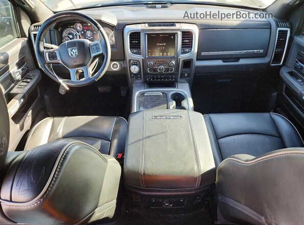 1C6RR7PT6GS138198 2016 RAM 1500 Gray Vista del salpicadero