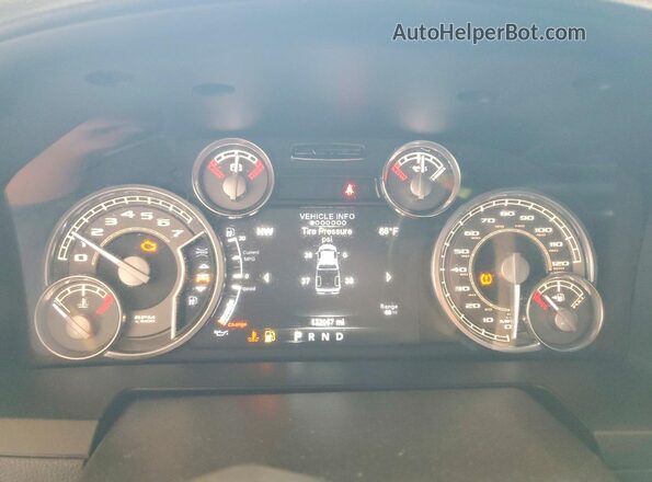 1C6RR7PT9HS554893 2017 RAM 1500 Бордовый Вид щитка приборов
