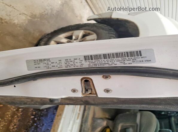 1C6RR7ST8KS580464 2019 RAM 1500 White Вид підкапотного простору