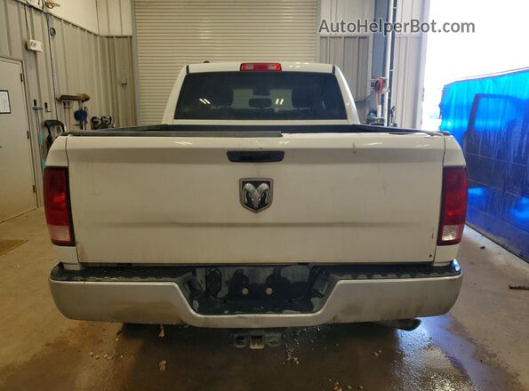 1C6RR7ST8KS580464 2019 RAM 1500 White Вид ззаду