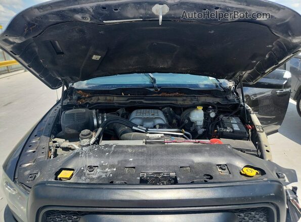 1C6RR7YT2GS357495 2016 RAM 1500 Gray Widok wnętrza z tyłu