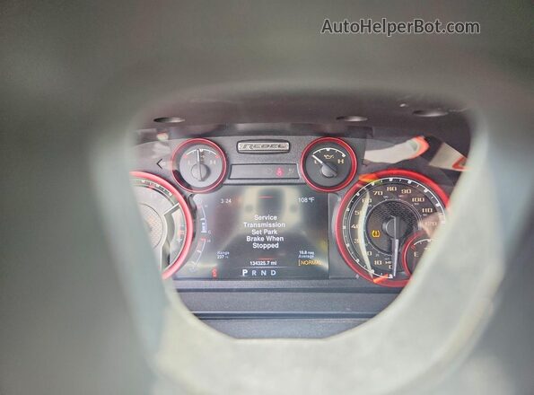 1C6RR7YT2GS357495 2016 RAM 1500 Gray Widok zestawu wskaźników