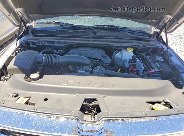 1C6RREBT0MN545228 2021 RAM 1500 Серебряный Вид задней части салона