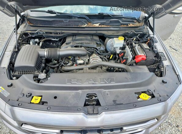 1C6RREBT4MN769473 2021 RAM 1500 Silver Rear interior view