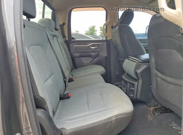 1C6RREBT7KN576358 2019 RAM 1500 Gray უკანა სავარძლების ხედი