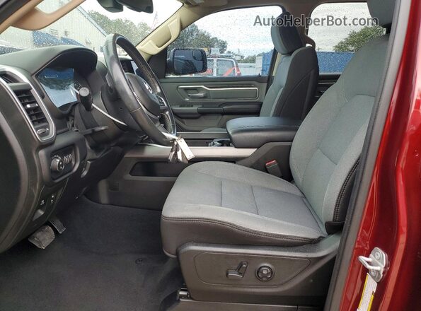 1C6RREBTXKN601446 2019 RAM 1500 Burgundy Widok wnętrza z przodu