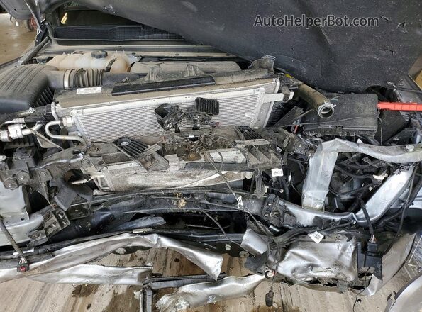 1C6RREFG3SN735129 2025 RAM 1500 Silver Widok wnętrza z tyłu