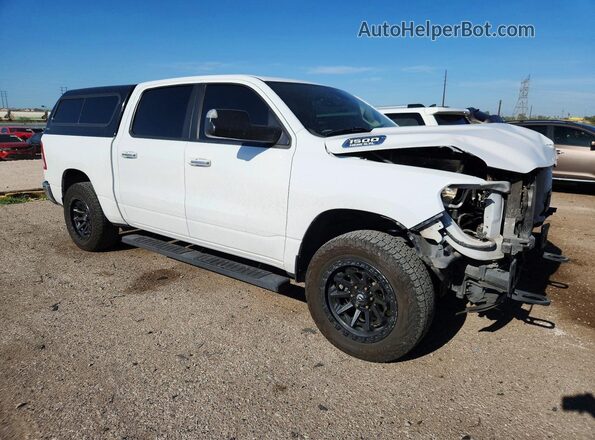 1C6RREFT2LN333830 2020 RAM 1500 White Delantero derecho