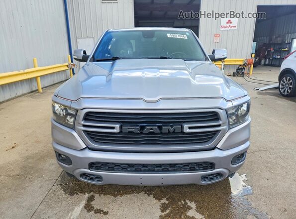 1C6RREFT8MN630845 2021 RAM 1500 Серебряный Вид спереди