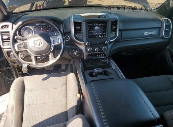 1C6RRFFG8KN709549 2019 RAM 1500 Black Dashboard view