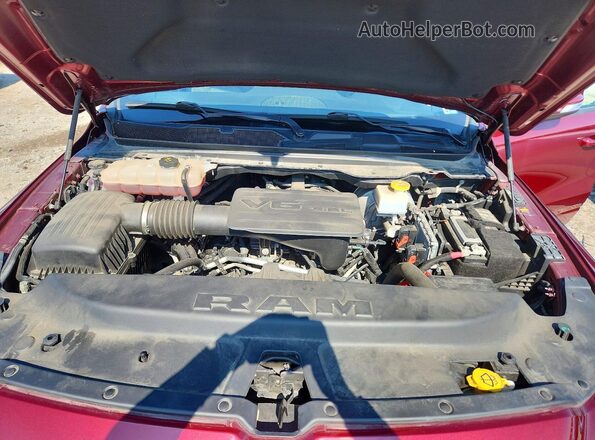 1C6RRFFGXNN405448 2022 RAM 1500 Burgundy Rear interior view