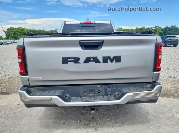 1C6SRECG0SN636421 2025 RAM 1500 Серебряный Вид сзади