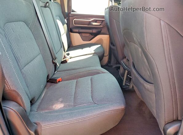 1C6SRFBT8MN554945 2021 RAM 1500 Black Vista de los asientos traseros