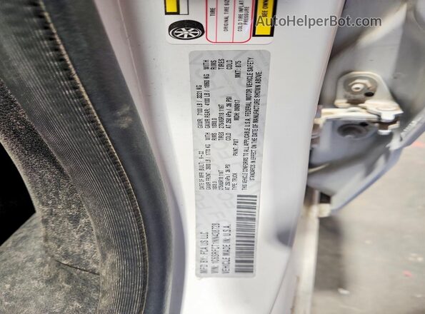1C6SRFCT1NN438728 2022 RAM 1500 White Engine compartment view