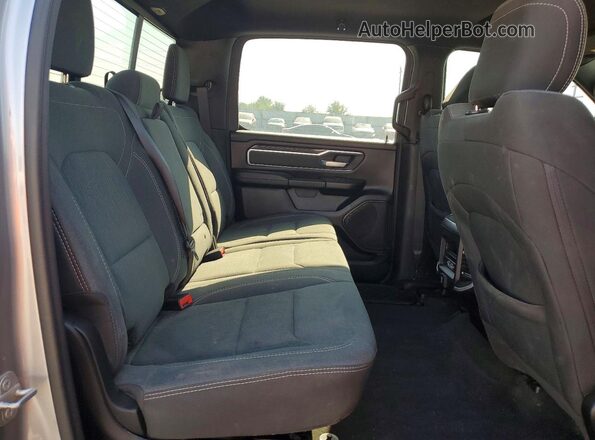 1C6SRFFM6NN268709 2022 RAM 1500 Gray Вид задніх сидінь