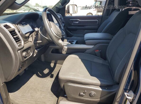 1C6SRFFT2LN402734 2020 RAM 1500 Синий Вид салона спереди