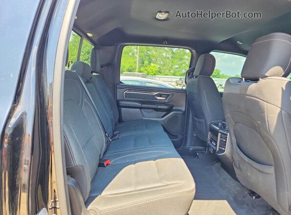 1C6SRFFT7LN160250 2020 RAM 1500 Black Vista de los asientos traseros