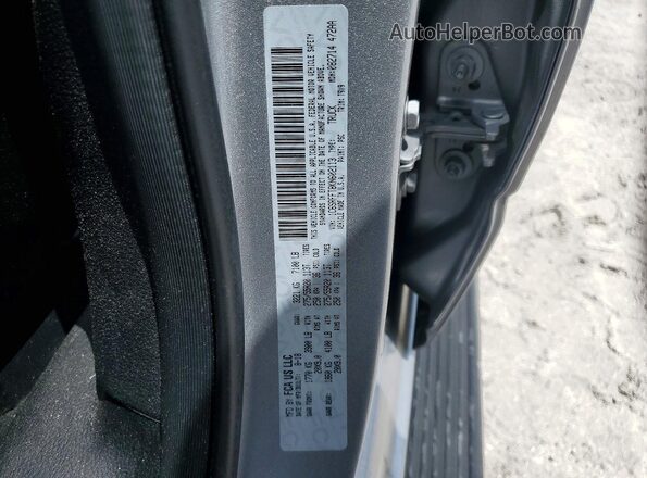1C6SRFFT8KN602113 2019 RAM 1500 Silver Vista del compartimento del motor