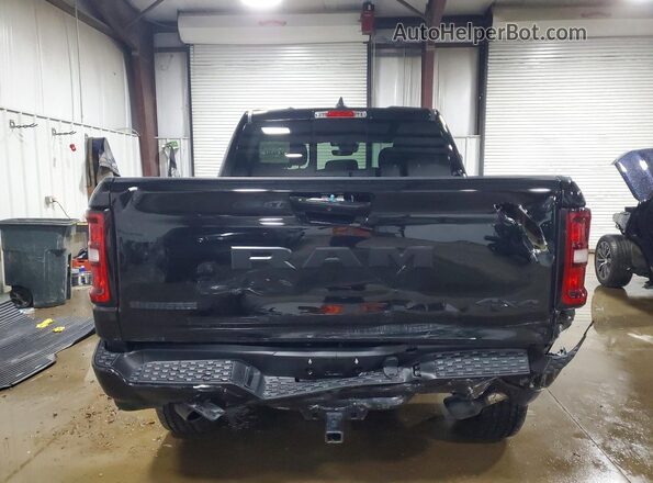1C6SRFFT8TN280249 2026 RAM 1500 Black Widok z tyłu